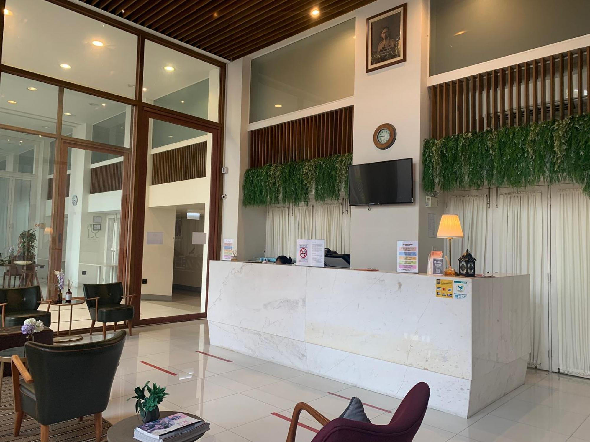 ภูรินดา เรสซิเดนซ์ Hotel สระบุรี ภายนอก รูปภาพ