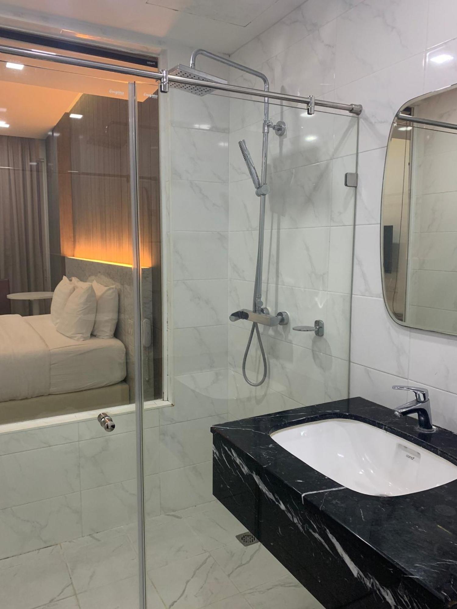 ภูรินดา เรสซิเดนซ์ Hotel สระบุรี ภายนอก รูปภาพ